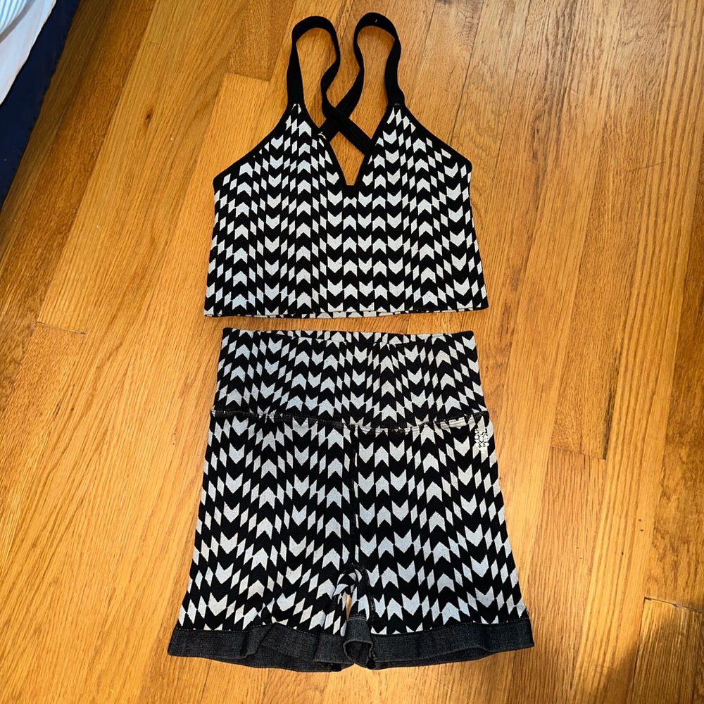 FREE PEOPLE Good Karma workout Set